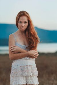 Sarah, séduisante et naturelle pour parler de Telefonsex en intimité.